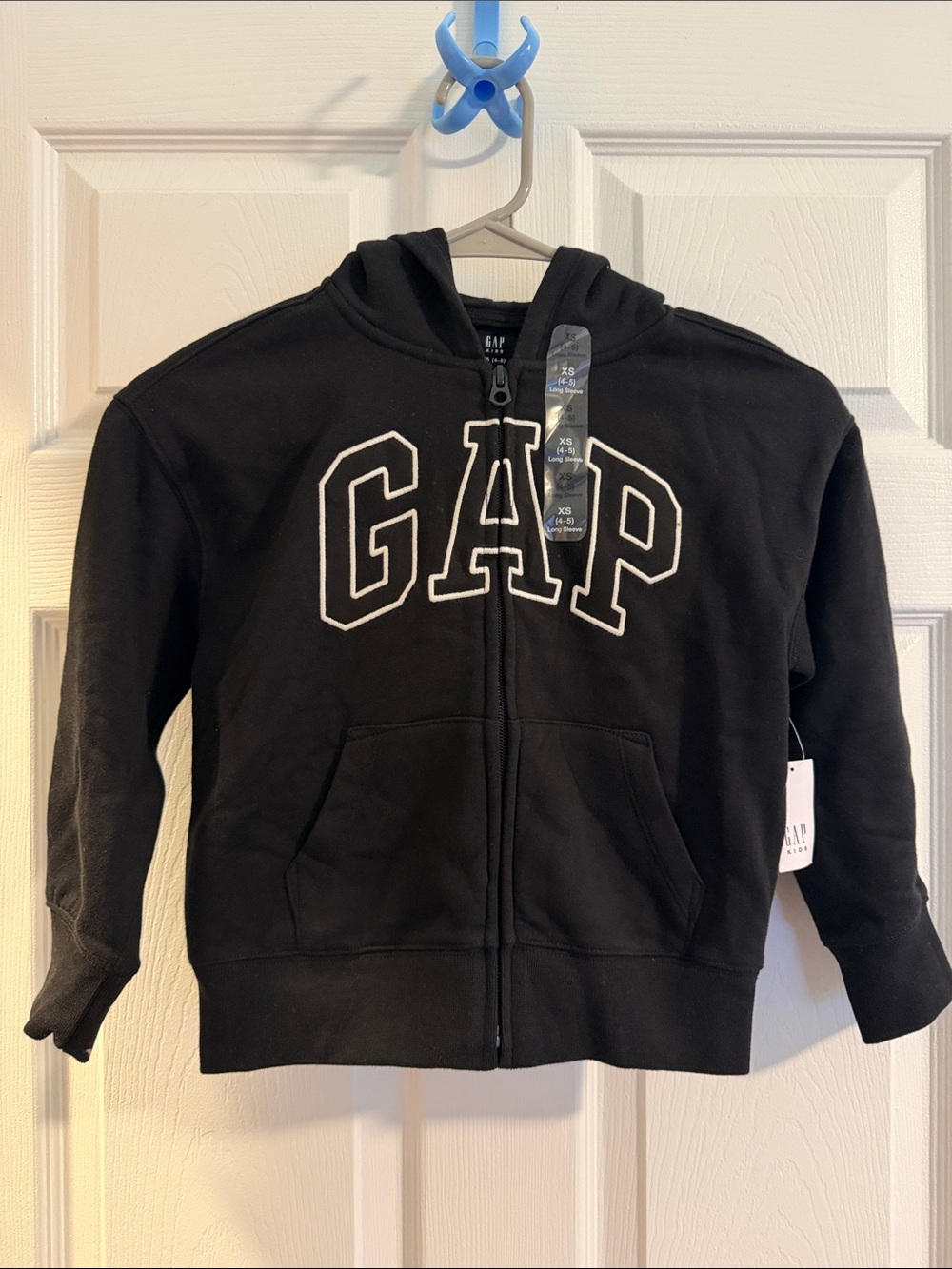NEW GAP Black Kids Zip Hoodie with White Logo child size XS 4-6